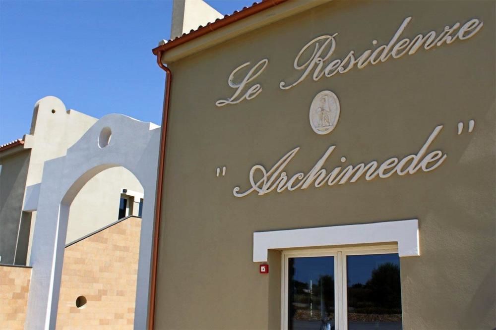 シラクーサ Le Residenze Archimedeアパートホテル エクステリア 写真
